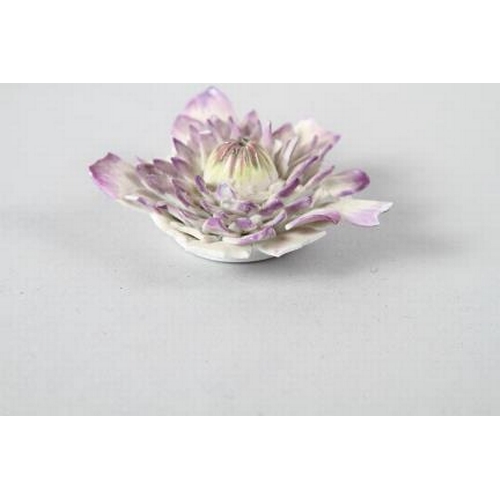 2 - A 19th century Meissen inkwell, in the form of flowers on a leaf, 7