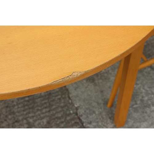 666 - A beech extending dining table, 42