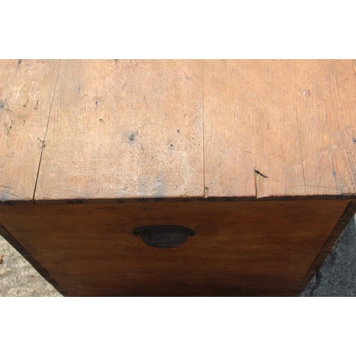 690 - A pine blanket box with japanned handles, 57