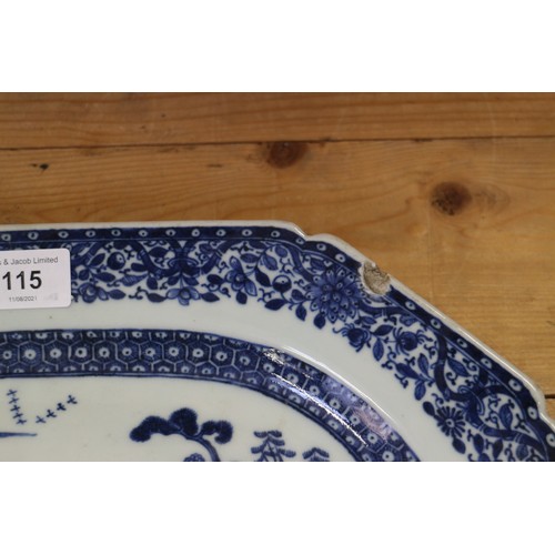 115 - A Chinese octagonal blue and white meat plate with proto-Willow pattern design, 16