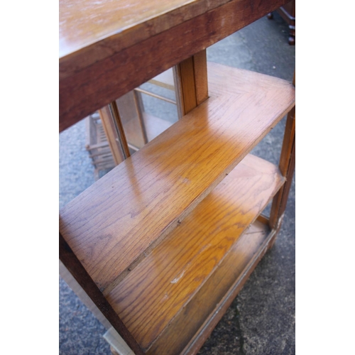 594 - A 1930s oak corner 'L' shaped bookcase/display cabinet enclosed lattice glazed doors, 28