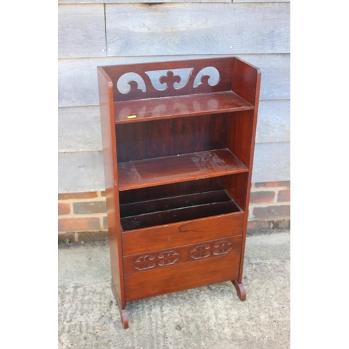 612 - An early 20th century mahogany book/magazine stand, 18