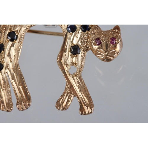 324 - A yellow metal brooch, formed as a cat, set diamonds, sapphires and rubies, 4.7g, and another simila... 