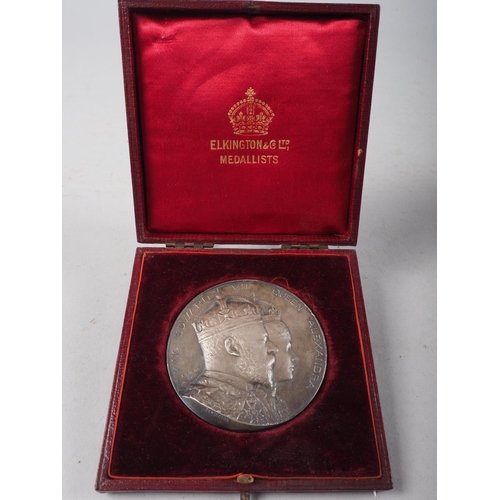 385 - An Elkington silvered King Edward VII and Queen Alexandria 1902 Coronation Commemorative medal, by E... 