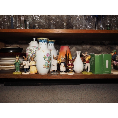 54 - A quantity of ceramics, including seven Royal Doulton Bunnykins figures, a pair of Hammersley model ... 