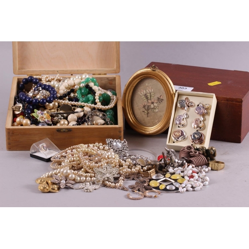 303 - An assortment of costume jewellery, including beaded necklaces, rings, pendants, an oval-shaped box,... 