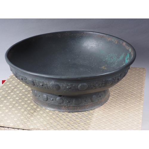 105 - A Chinese bronze limited edition water vessel with engraved decoration, 35/50, 13