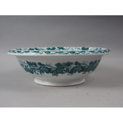 16 - A 19th century Davenport green and white bowl with figure landscape decoration, 15