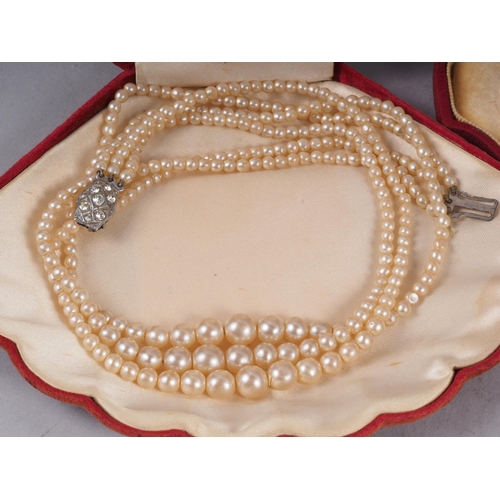 283 - Two faux pearl necklaces, two cameo brooches and other jewellery, etc