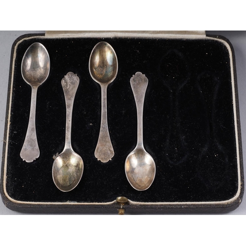 274 - A silver spoon and pusher, in fitted case, a part set of silver coffee spoons, in fitted case, a set... 