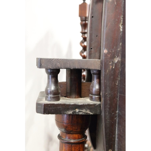 411 - A late Georgian carved mahogany pie crust tilt top occasional table with birdcage, on turned column ... 