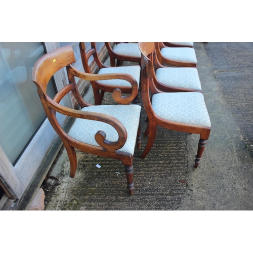 425 - A set of eight 19th century mahogany bar back dining chairs with drop-in seats, on turned supports (... 