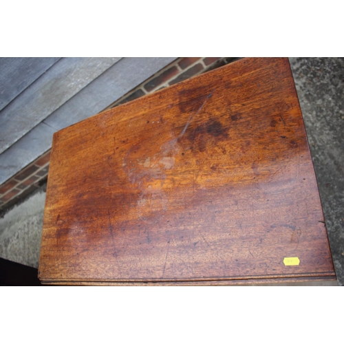 479 - A 19th century mahogany Pembroke table, fitted one drawer, on square taper supports, 28