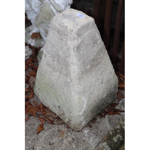 639 - A staddle stone, 19 1/2