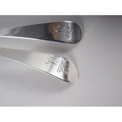 296 - A pair of Georgian silver sauce ladles, 2.8oz troy approx