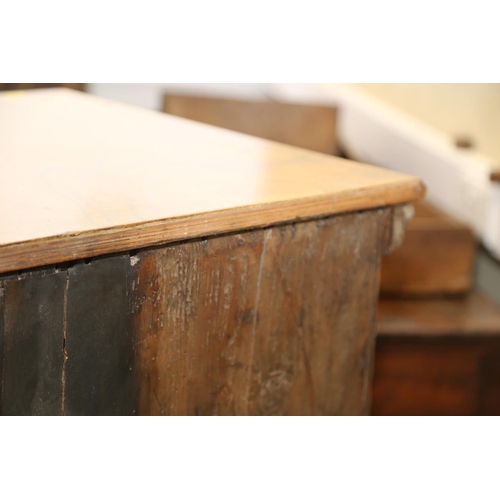 548 - A Georgian figured walnut and feather banded chest on stand, the upper section fitted two small and ... 