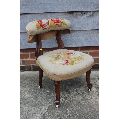 567 - A 19th century elm wash dolly, 36