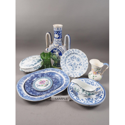 109 - A pair of Wedgwood blue and white dishes, 10