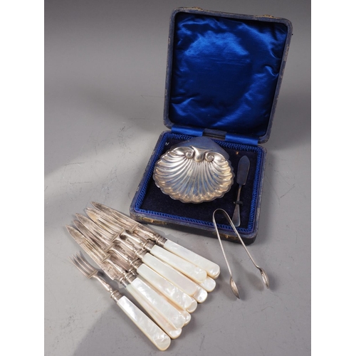 366 - A set of silver bladed and mother-of-pearl handled fruit knives and forks, a silver shell-shaped but... 