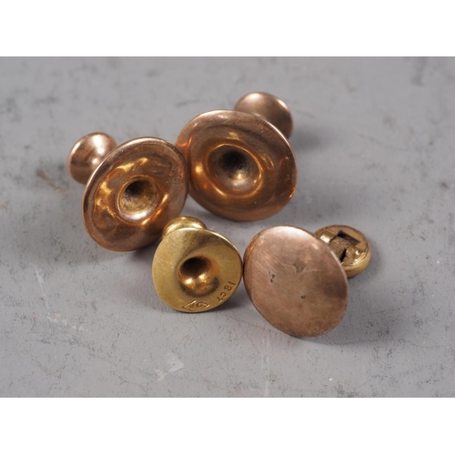 399 - Three 9ct gold collar studs, 3.2g gross, and an 18ct gold collar stud, 0.8g