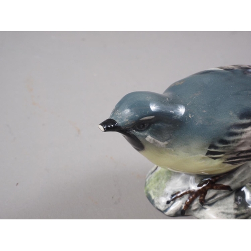 90 - Sixteen Beswick bird models