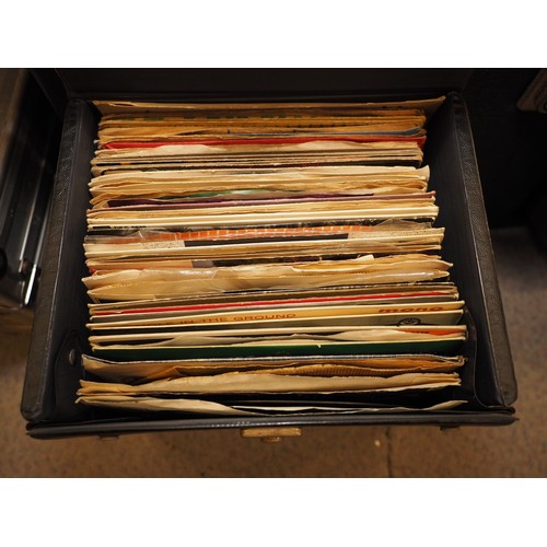 290 - A wooden cased Pye record player and a large quantity of vinyl and 78's