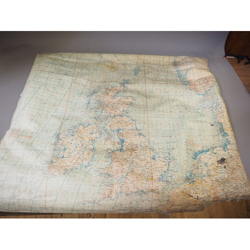 466 - A quantity of maps, including a vinyl map of the UK and a map of Germany and Denmark