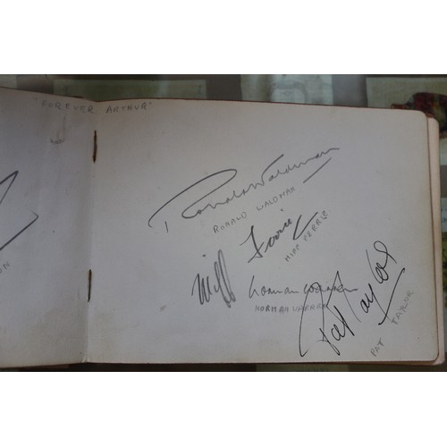 336 - An album containing autographs of stars of stage and screen, including Jon Pertwee, Peter Cavenagh, ... 