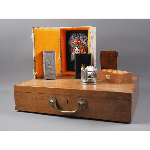 256 - A dalbergia Raffles Hotel tea box with pierced decoration, 7 3/4