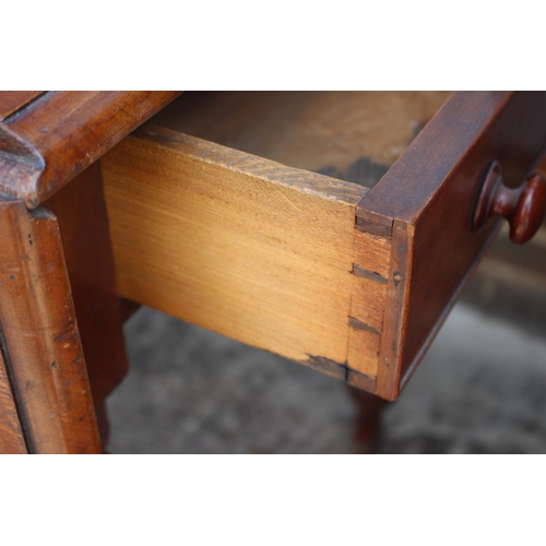 492 - A 19th century mahogany Pembroke table, fitted one drawer, on turned supports, 22