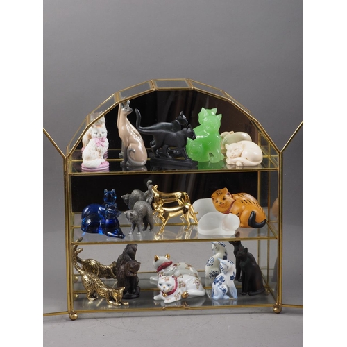 279 - A collection of Franklin Mint Curio Cabinet Cats and a matching display cabinet