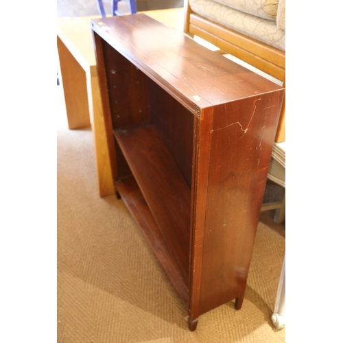 478 - Two Bevan Funnell mahogany open bookcases, 36