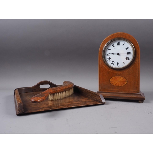 122 - An early 20th century French mantel clock with white enamel dial and Roman numerals, retailed by Map... 