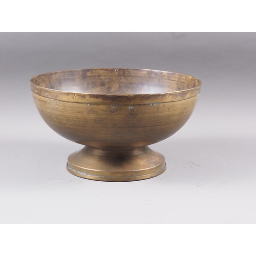 130 - A Liberty modern brass bowl, on circular base, 12 3/4