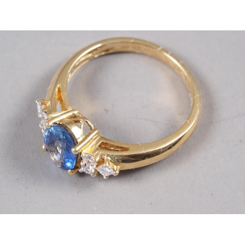 260 - An 18ct gold, sapphire and diamond cluster ring, size O, 4.4g