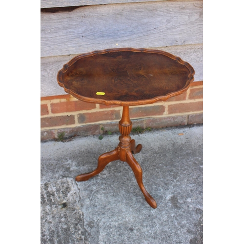 512 - A mahogany 'D' shaped console table, 29