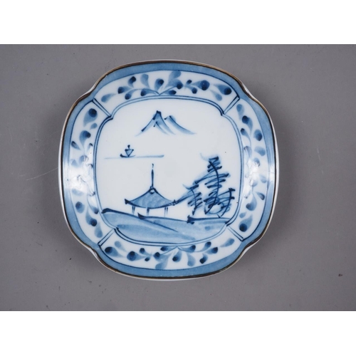 62 - A Chinese blue and white porcelain bowl with lotus flower, scroll and Greek key decoration, six-char... 