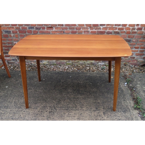 566 - A 1960s Vanson teak dining room suite, comprising shape top table, on splay supports, 32