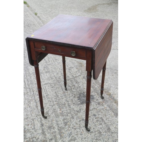 520 - A mahogany inlaid corner cabinet with three shelves enclosed single glazed door, 15