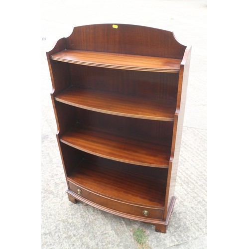 536 - A mahogany side cupboard, fitted two drawers over two doors, 39