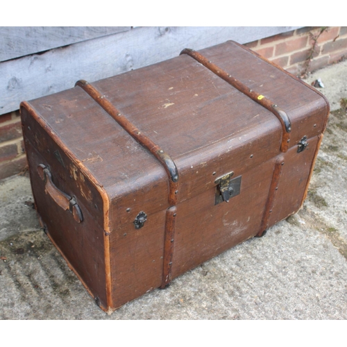 626 - A late 19th century canvas and maple bound travel trunk with fitted interior and lift-out tray