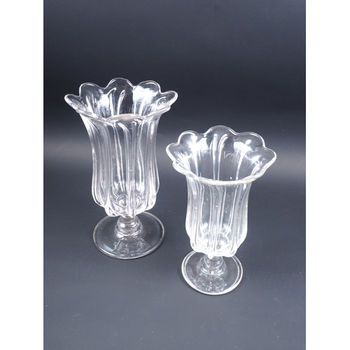 77 - A 19th century clear glass celery vase, 11