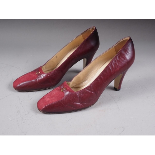 190 - A pair of 1960s Sore Piazza Trevi Roma leather and suede high heel shoes (small size apparently unwo... 