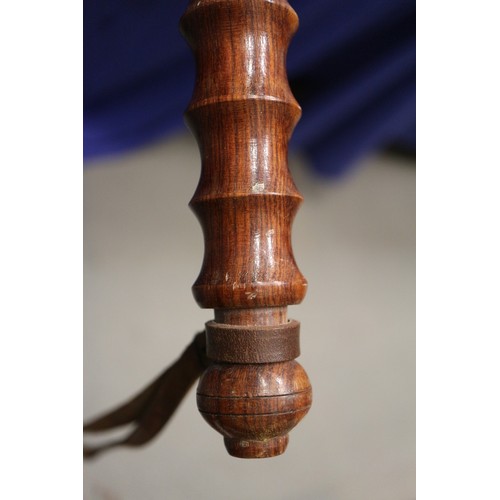 237 - A turned hardwood truncheon, 15 1/2