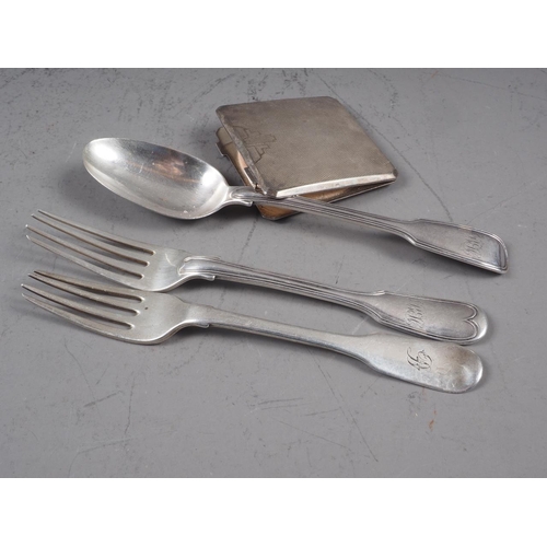 319 - A silver dessert spoon, two silver forks and an engine turned silver compact, 4.9oz troy approx weig... 