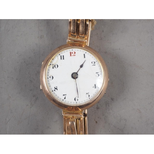 378 - Two ladies 9ct gold wristwatches, on expandable 9ct gold bracelets, a 9ct gold cased lady's wristwat... 