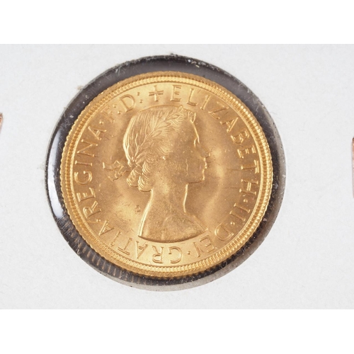 382 - A gold sovereign, dated 1958