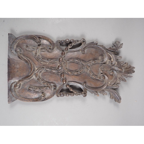 167 - A Victorian carved oak wall plaque, 10 1/2