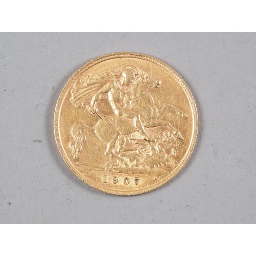 346 - A gold half sovereign, dated 1907