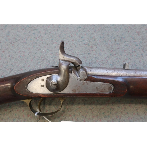 202 - A 19th century percussion cap cavalry musket stock, stamped 985, with captive ramrod, 37 1/2